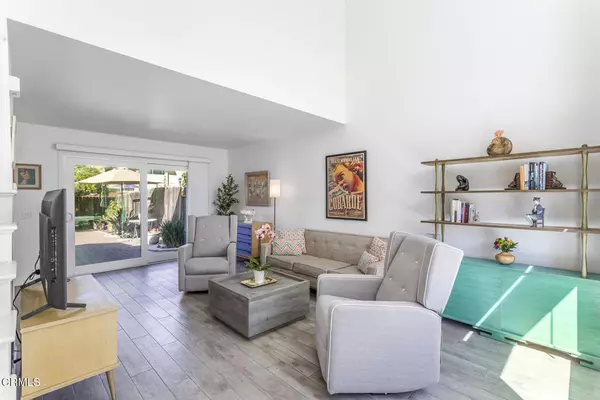 Ventura, CA 93003,1631 Beagle CT
