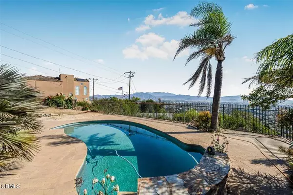 Camarillo, CA 93010,520 E Highland DR