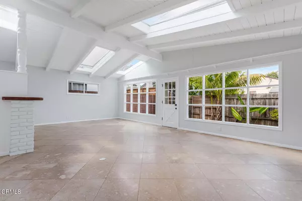 Oxnard, CA 93035,125 Ventura AVE