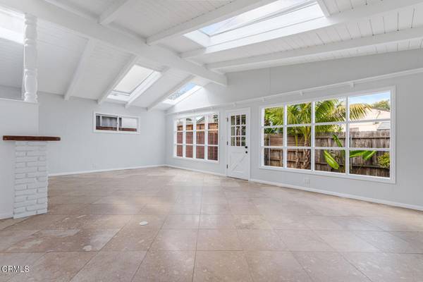 Oxnard, CA 93035,125 Ventura AVE