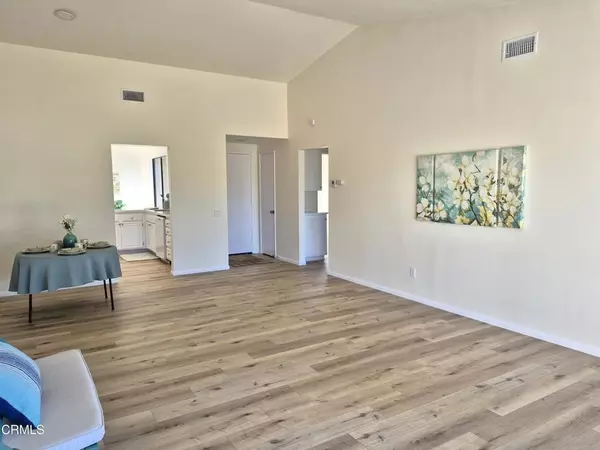 Camarillo, CA 93012,17101 Village 17