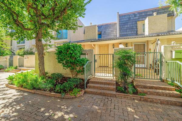 Woodland Hills, CA 91367,22239 1/4 Erwin ST