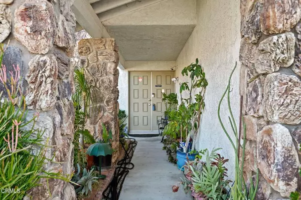 Oxnard, CA 93033,1220 Lindsay PL