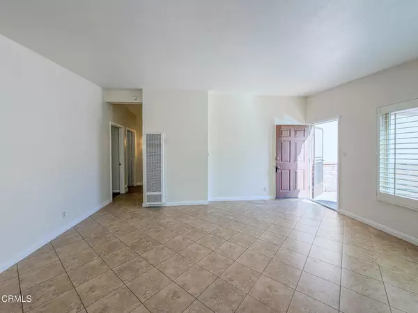 Ventura, CA 93001,1065 Belfast LN