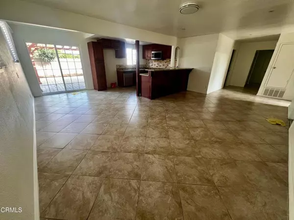 Oxnard, CA 93033,2530 Geronimo DR