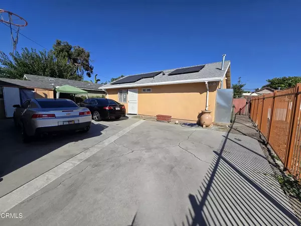 Los Angeles, CA 90002,9536 Bandera ST