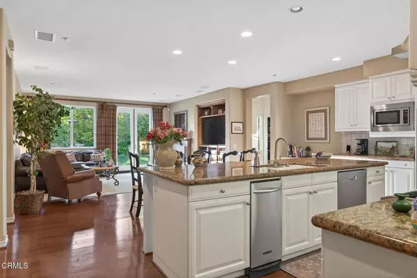 Oxnard, CA 93030,1337 Lustre DR