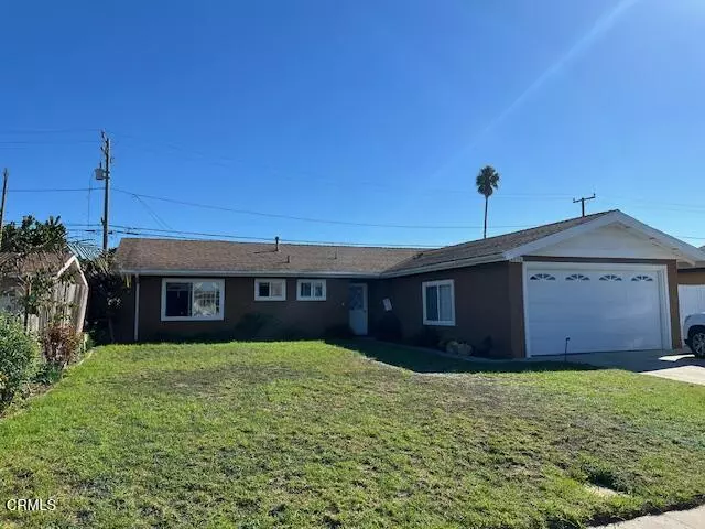 2230 Lassen ST, Oxnard, CA 93033