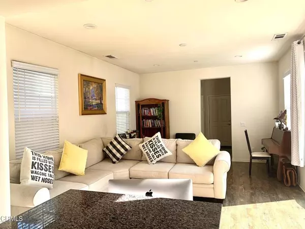 Oxnard, CA 93036,545 Nile River DR