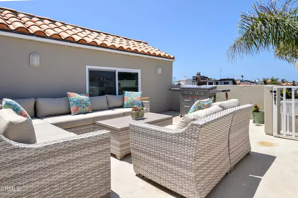 Oxnard, CA 93035,117 Santa Cruz AVE