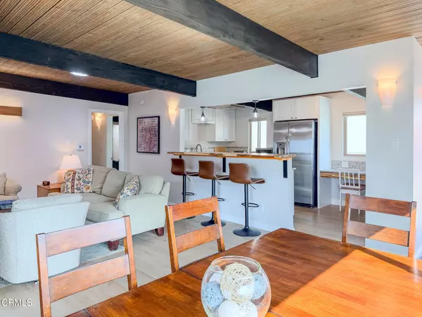 Ventura, CA 93001,1327 Devon LN