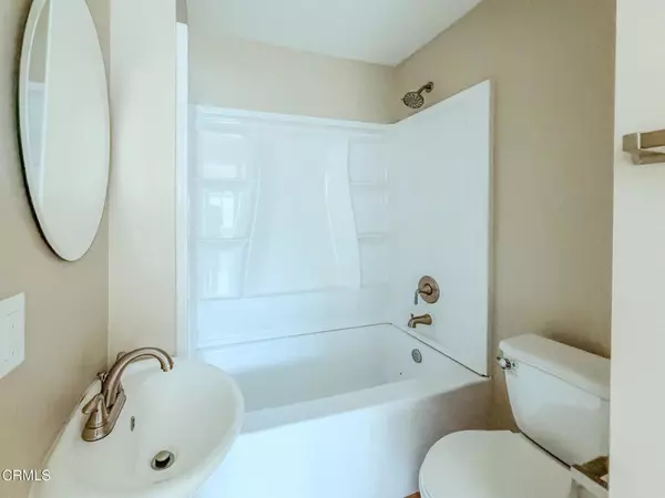 Oxnard, CA 93030,1301 Kingswood WAY #2