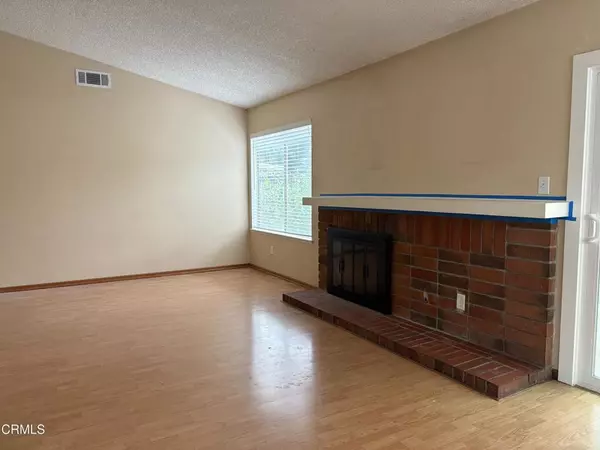 Moorpark, CA 93021,4736 Talmadge RD