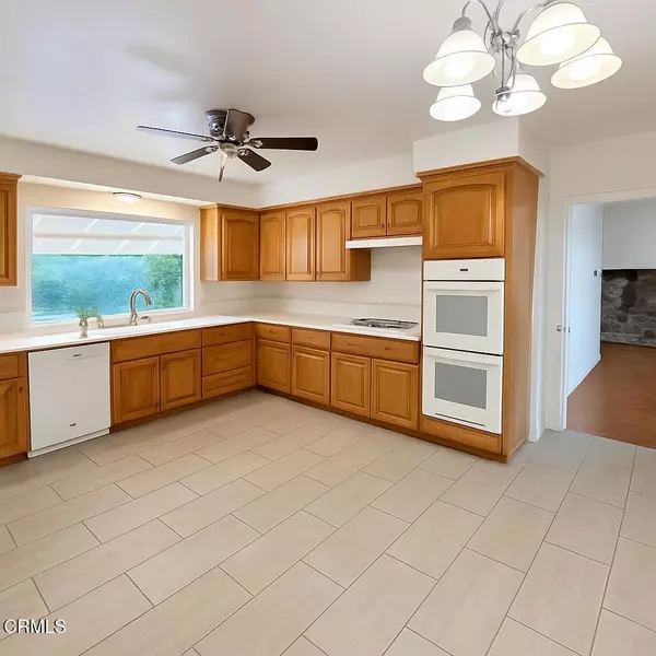 Thousand Oaks, CA 91362,1593 La Jolla DR