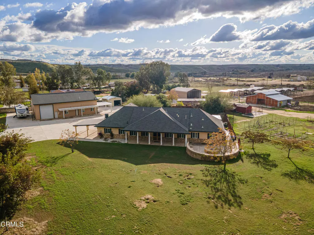 Bakersfield, CA 93308,102 Anna LN