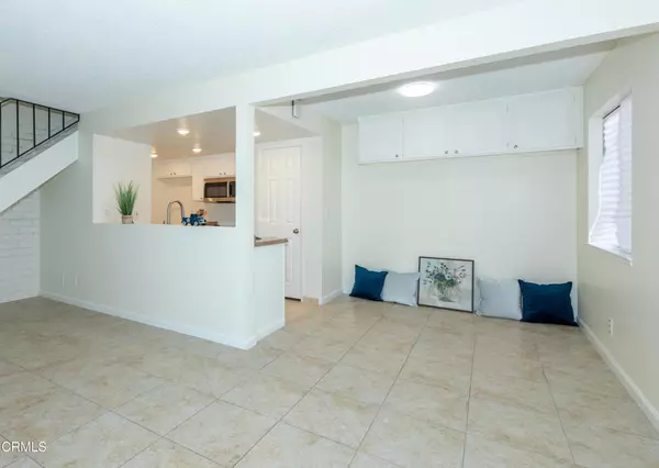 Ventura, CA 93003,1231 Saratoga AVE