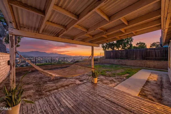 Camarillo, CA 93012,5174 Laurel Park DR