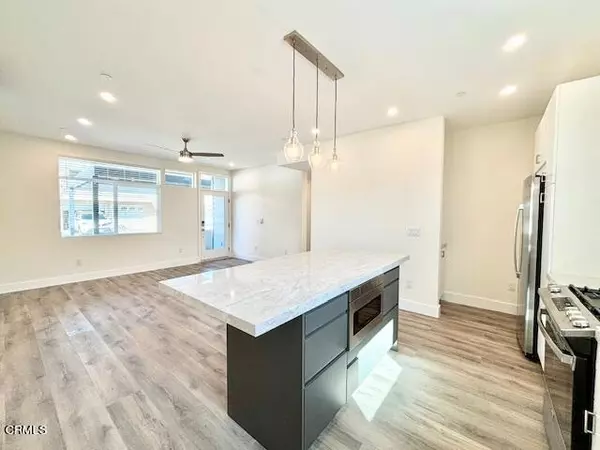 Ventura, CA 93001,127 S Santa Rosa ST #A