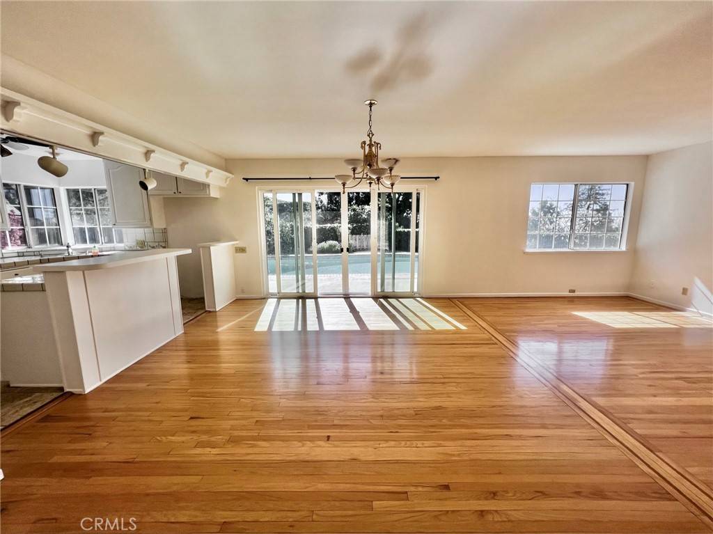 La Crescenta, CA 91214,2320 Jayma LN