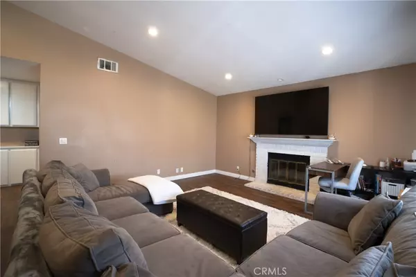Palmdale, CA 93550,37020 Erick CT