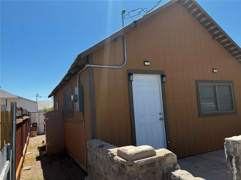 107 Spruce ST, Needles, CA 92363