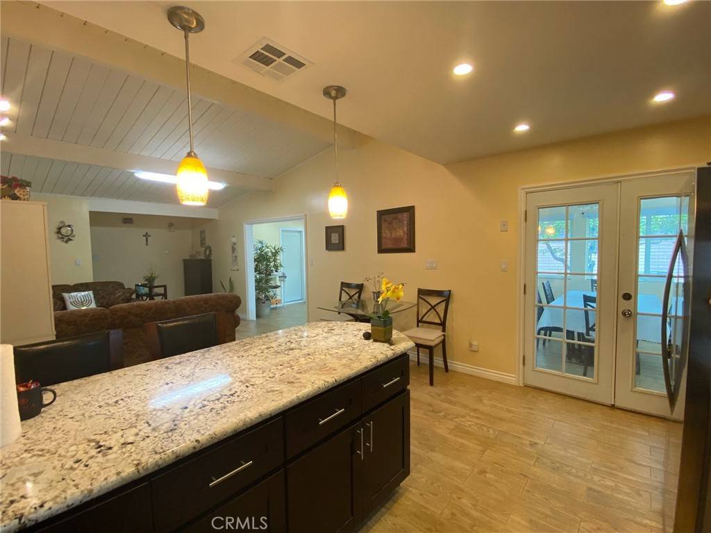 Azusa, CA 91702,845 E Haltern ST