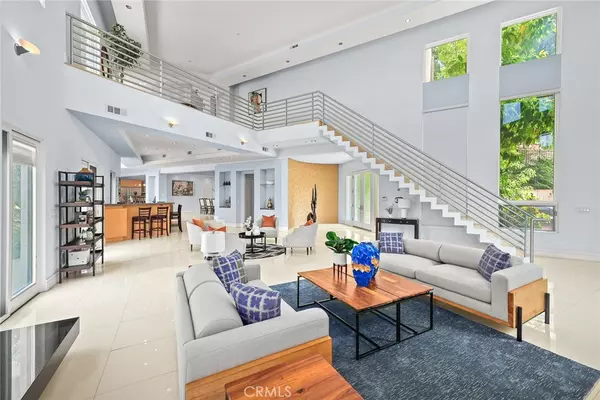 Arcadia, CA 91006,387 Torrey Pines DR