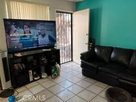 Paramount, CA 90723,8301 Wilbarn ST