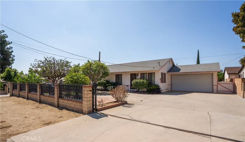 Sylmar, CA 91342,12879 Glenoaks BLVD