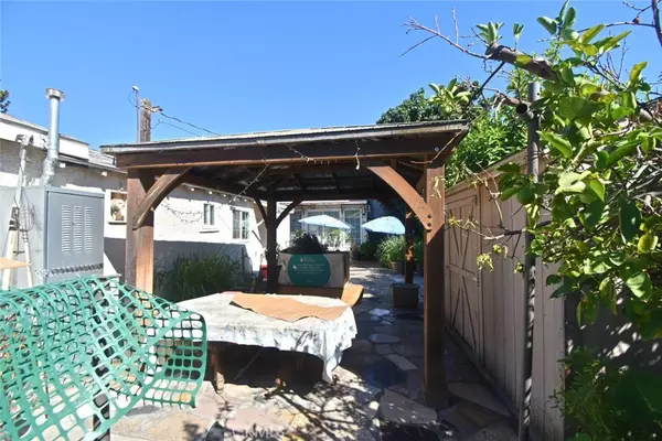 South El Monte, CA 91733,2733 Lasbhrook Ave