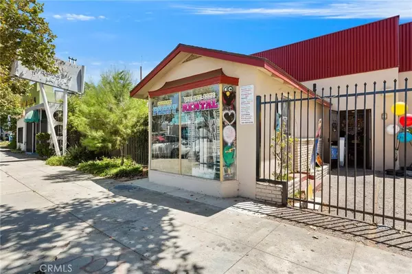 Pomona, CA 91768,450 W Holt AVE