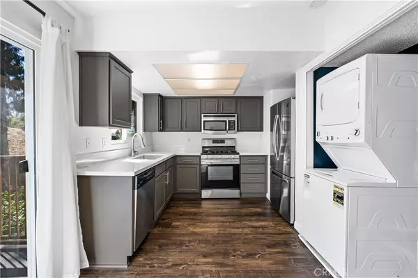 Anaheim, CA 92807,500 N Tustin AVE #219