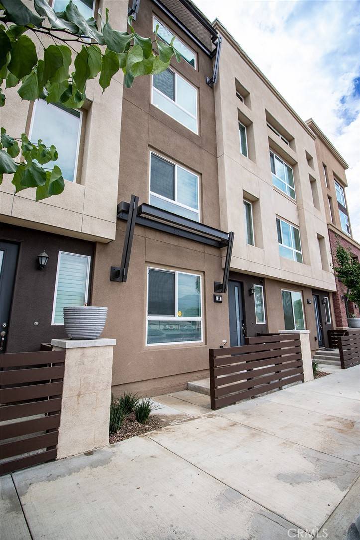 422 W Route 66 #20, Glendora, CA 91740