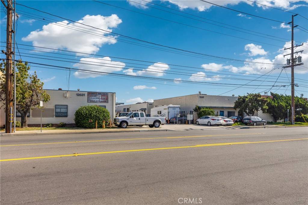 Santa Fe Springs, CA 90670,12637 Los Nietos RD