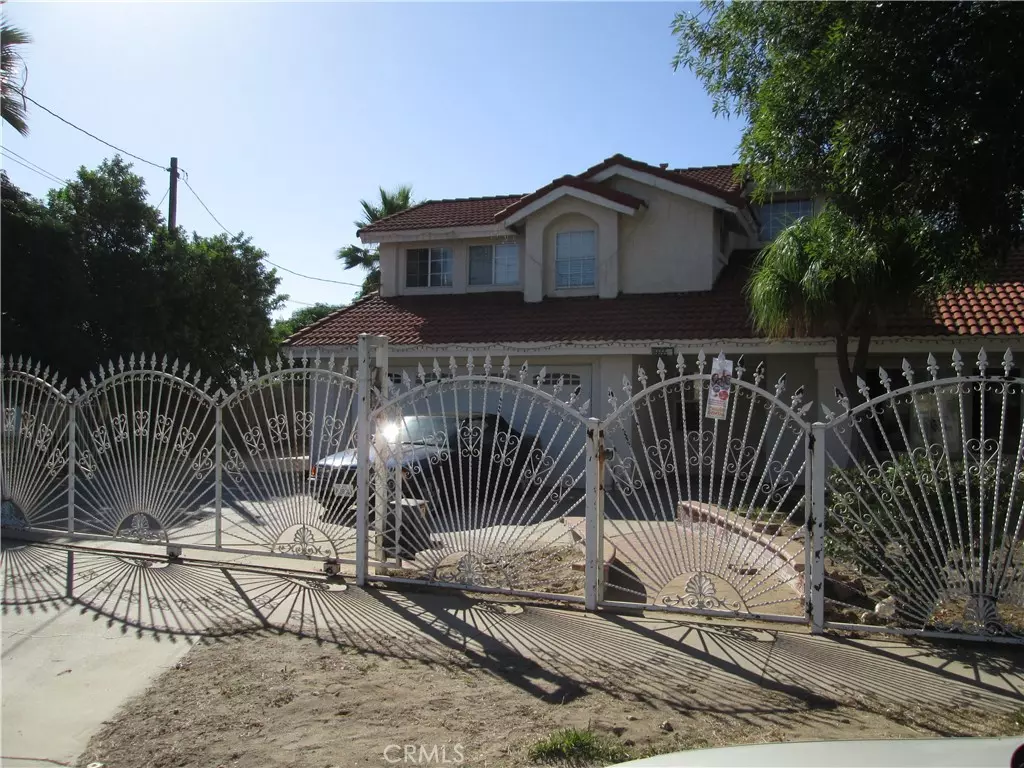 Fontana, CA 92335,16655 Athol ST