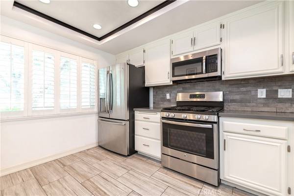 Calabasas, CA 91302,5536 Las Virgenes RD #130