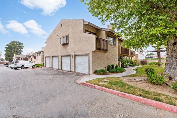 1251 S Meadow LN #126, Colton, CA 92324