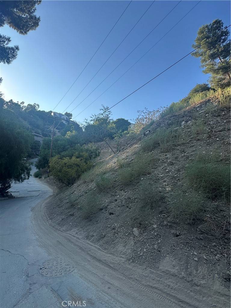 Los Angeles, CA 90065,532 Rustic DR