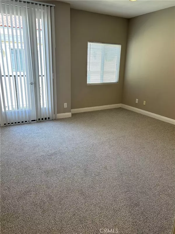 Monrovia, CA 91016,708 W Duarte RD #C