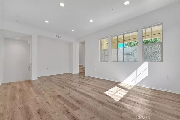 Azusa, CA 91702,877 Orchid WAY #A