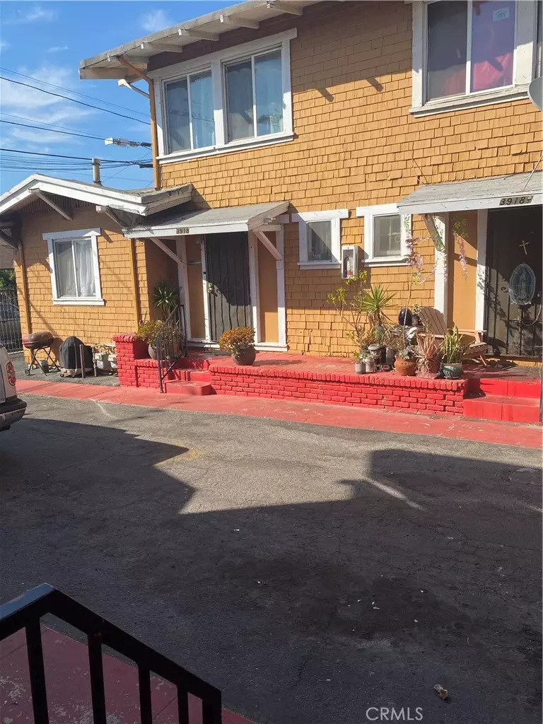 Los Angeles, CA 90037,3918 Wisconsin PL