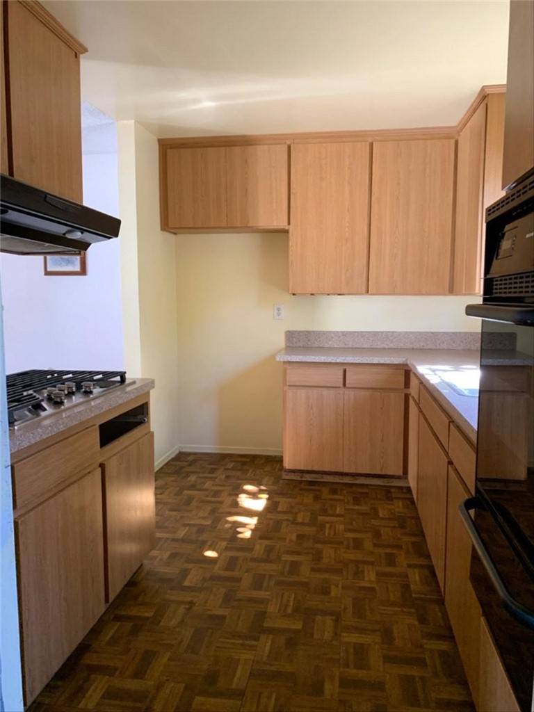 Santa Barbara, CA 93111,628 Burtis ST