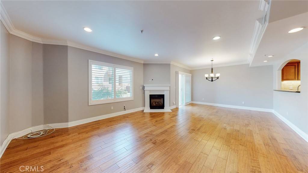 North Hollywood, CA 91602,11540 Moorpark ST #103