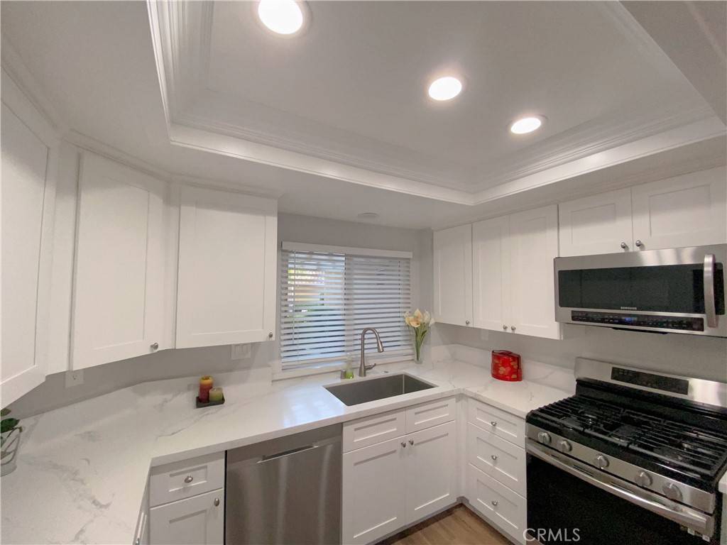 West Covina, CA 91791,1911 E Calico DR