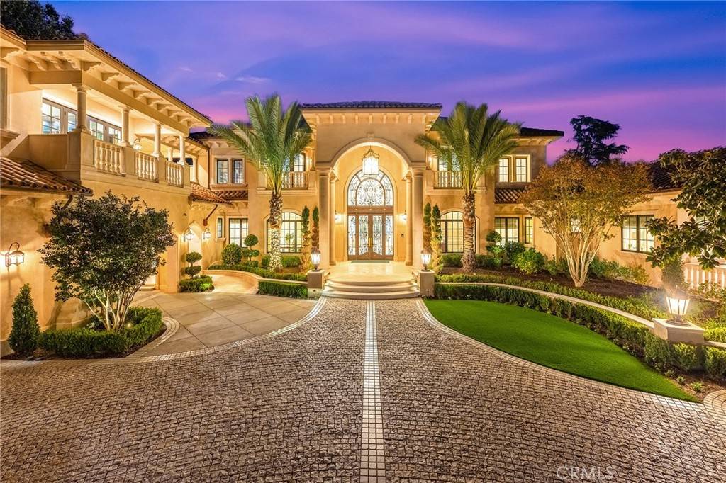 Bradbury, CA 91008,100 Palm Hill LN