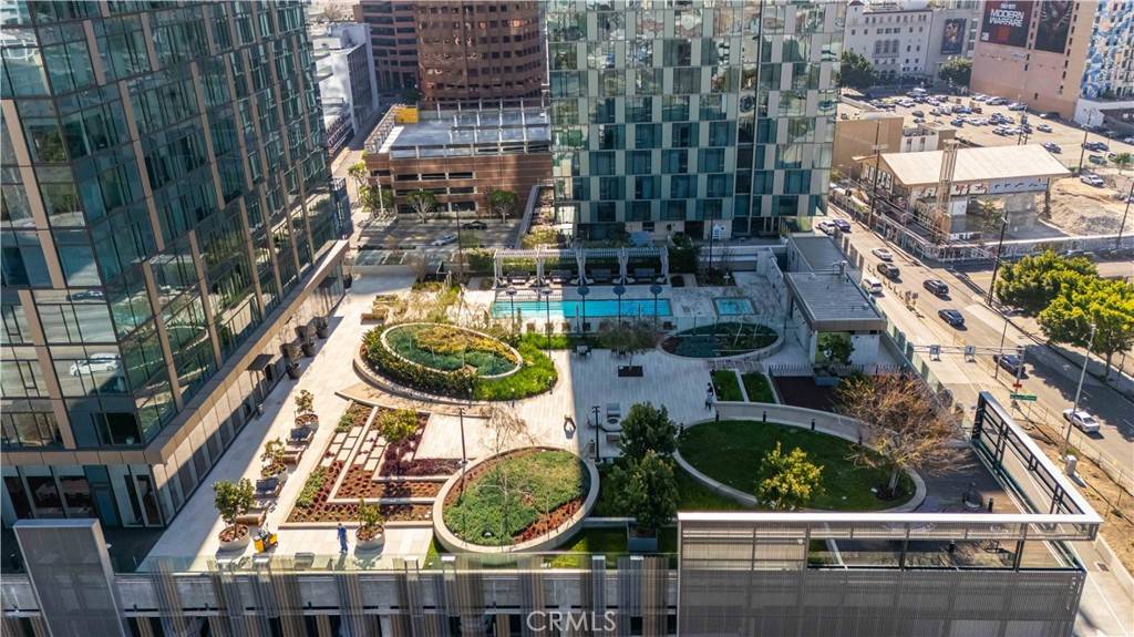 Los Angeles, CA 90017,889 Francisco St #1502