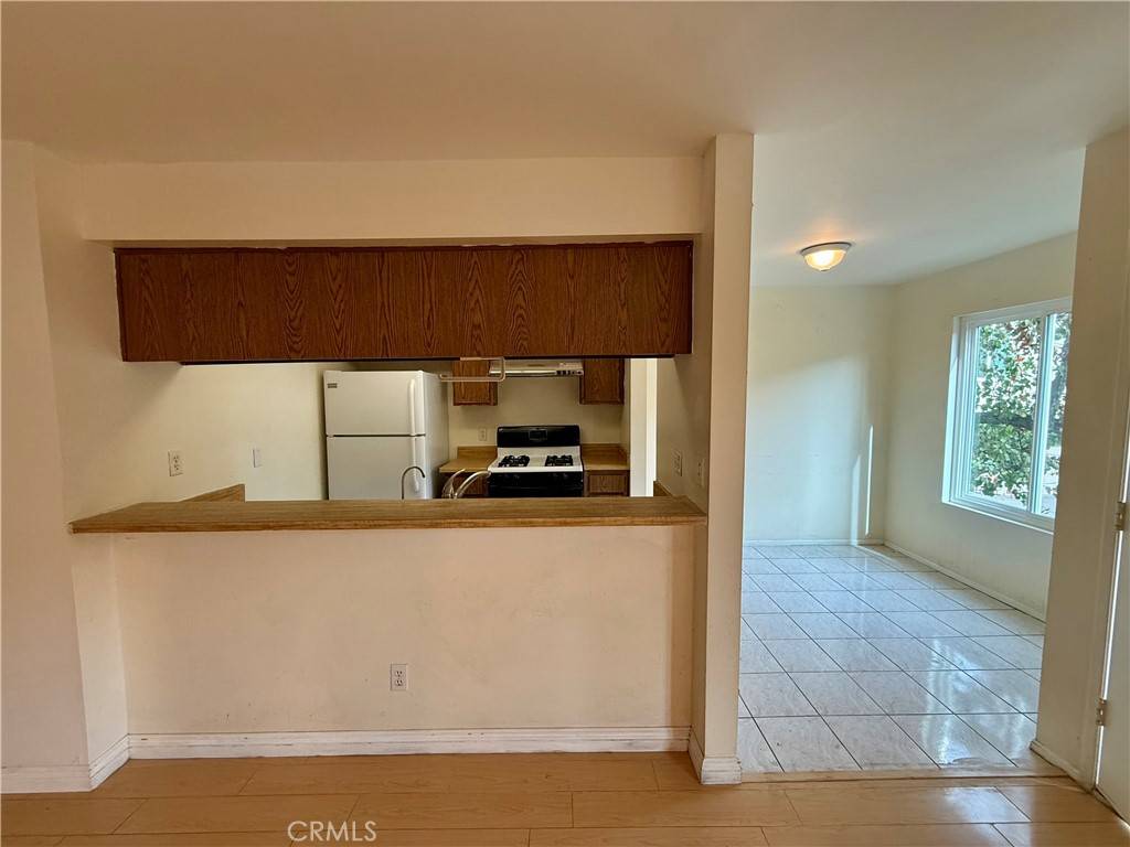 Los Angeles, CA 90032,5484 Dobbs ST #138