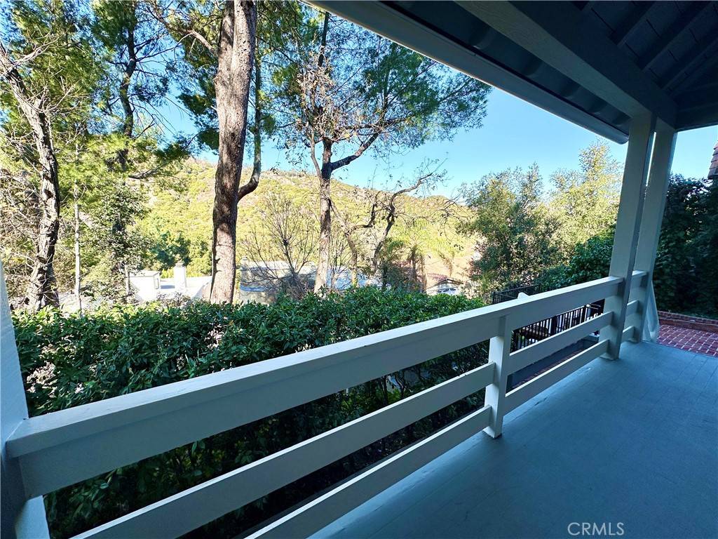 Los Angeles, CA 90027,3812 Shannon RD