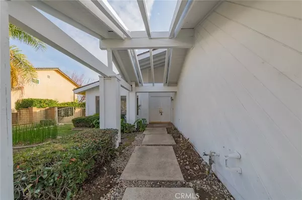 Upland, CA 91784,1048 W 22nd ST