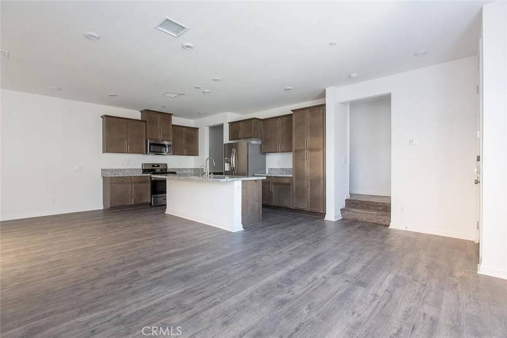 Fontana, CA 92336,5599 Merano WAY